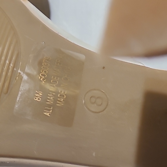 It's nude/clear heels size 8m. - Picture 3 of 6